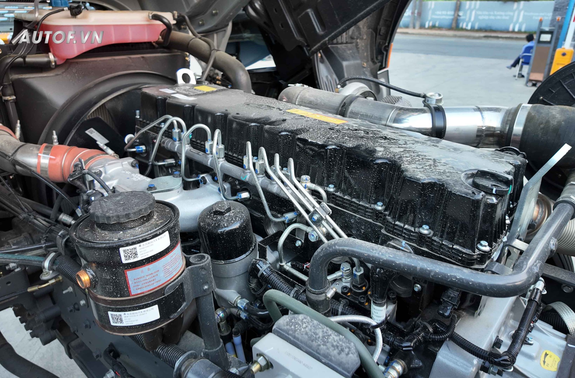 dong_co_yuchai_450hp